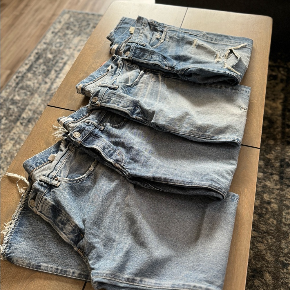 Moussy Vintage jeans size 29. 4 pairs available.